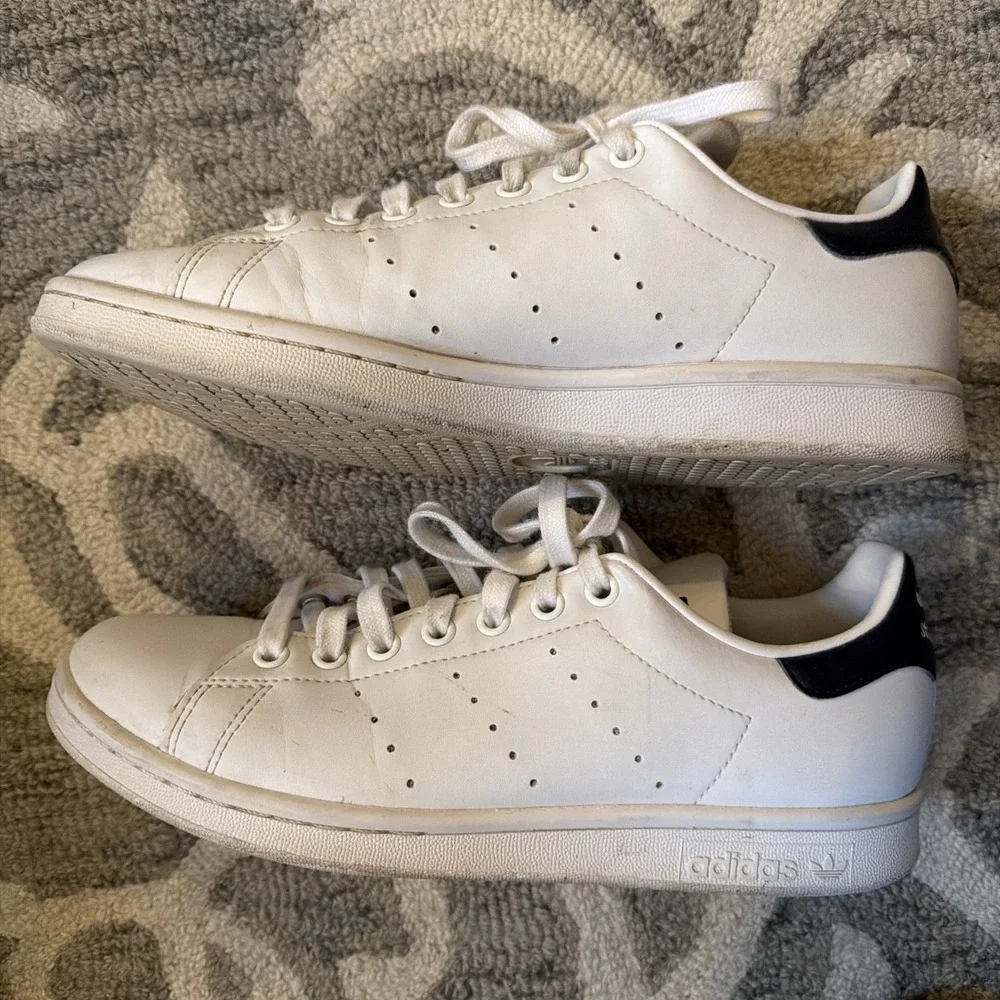 Adidas Stan Smith White Navy Leather Sneakers Men's‎ 8 Classic Casual
